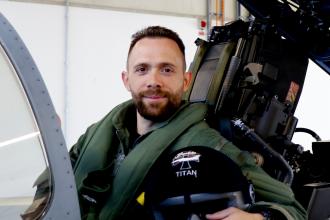 Lesung des Eurofighter-Piloten Gerald "Titan" Groß